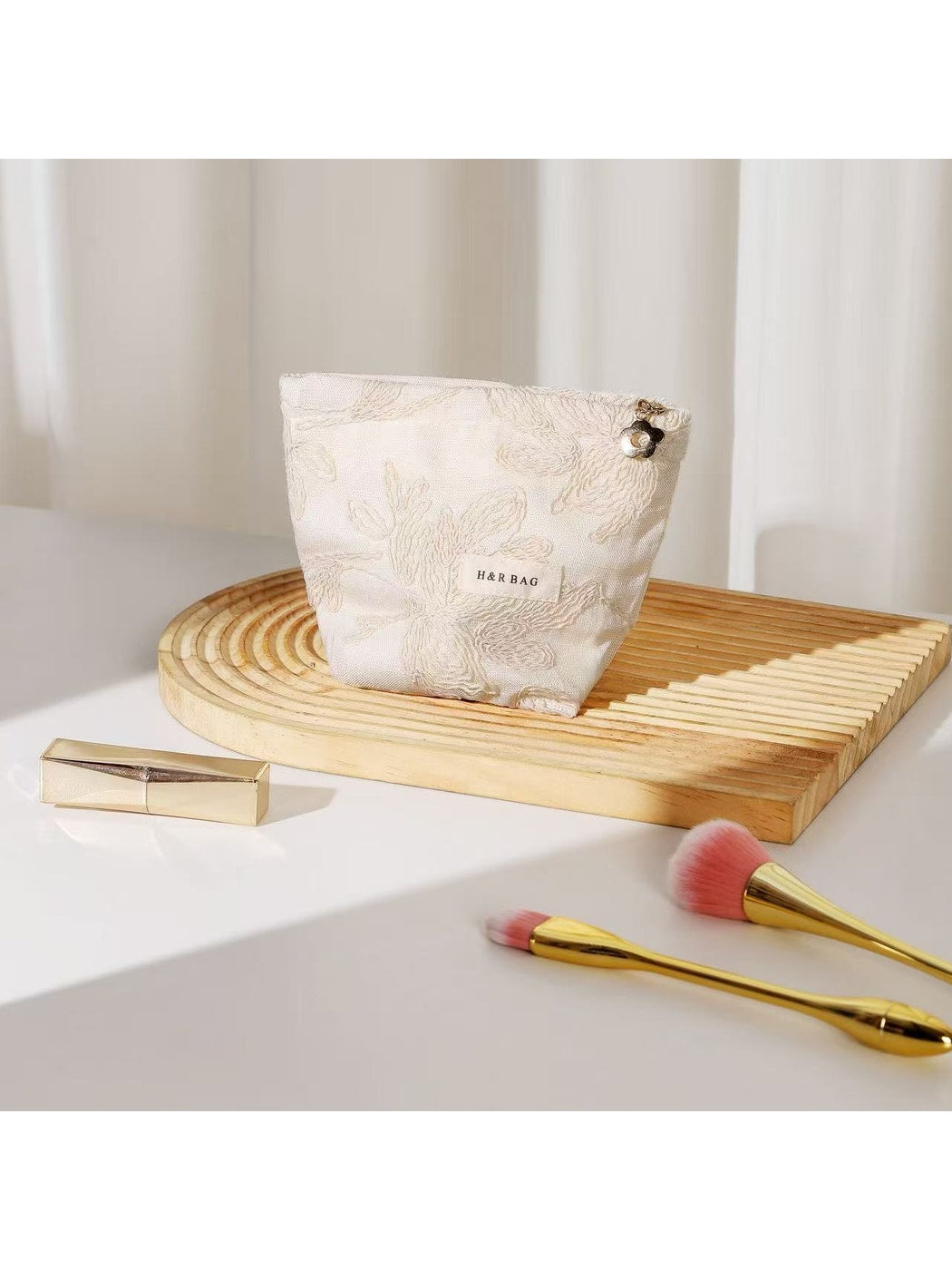 Cosbai - Floral Makeup Storage Handheld Organizer Bag
