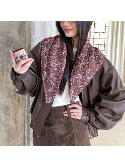 Scarvii - Retro Paisley Pattern Square Scarf