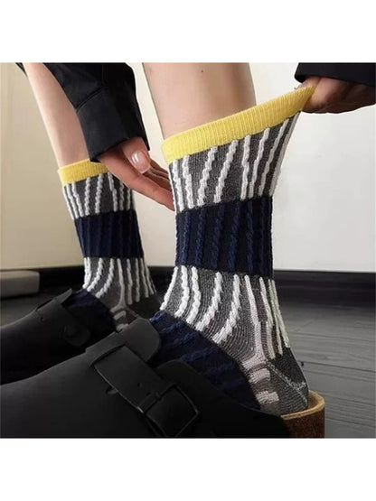 Rufia - Abstract Line Art Mid Calf Socks