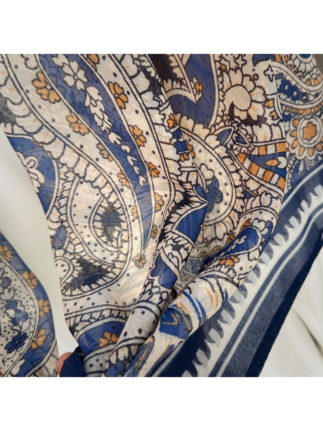 Scarvii - Paisley Floral Printed Fashion Square Scarf
