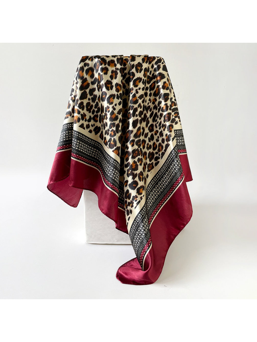 Scarvii - Leopard Border Accent Square Scarf