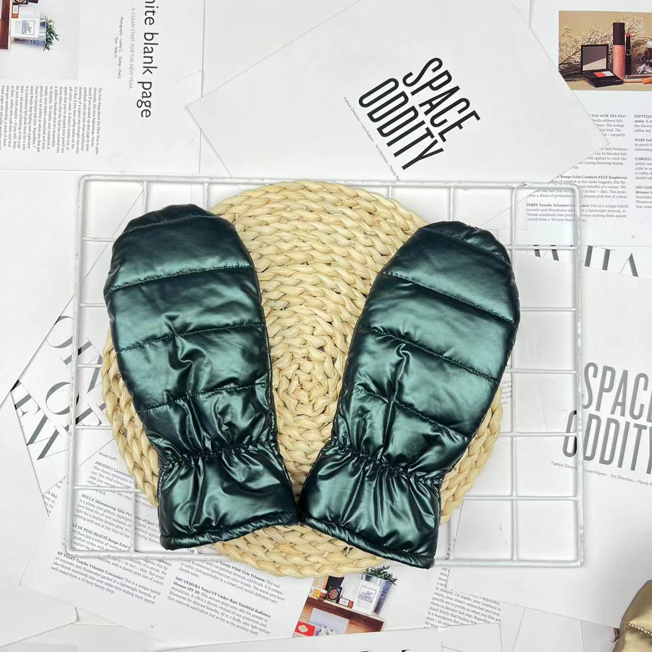 Gloving - No-wash Down-alternative Waterproof & Windproof Mittens
