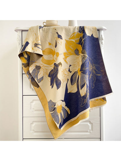 Scarvii - Reversible Camellia Jacquard Shawl
