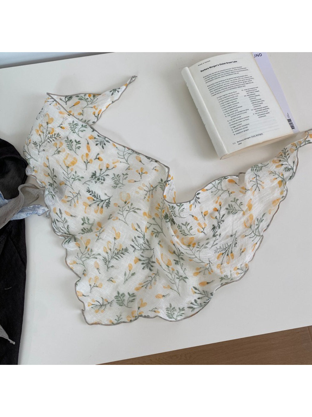 Scarvii Small Floral Print Triangle Scarf
