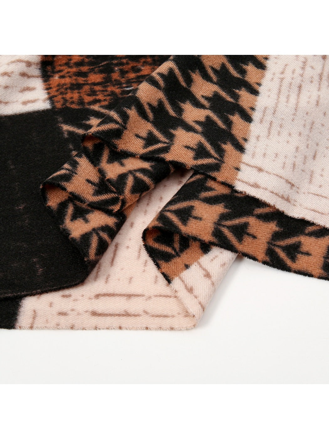 Scarvii - Geometric Pattern Tassel Winter Scarf
