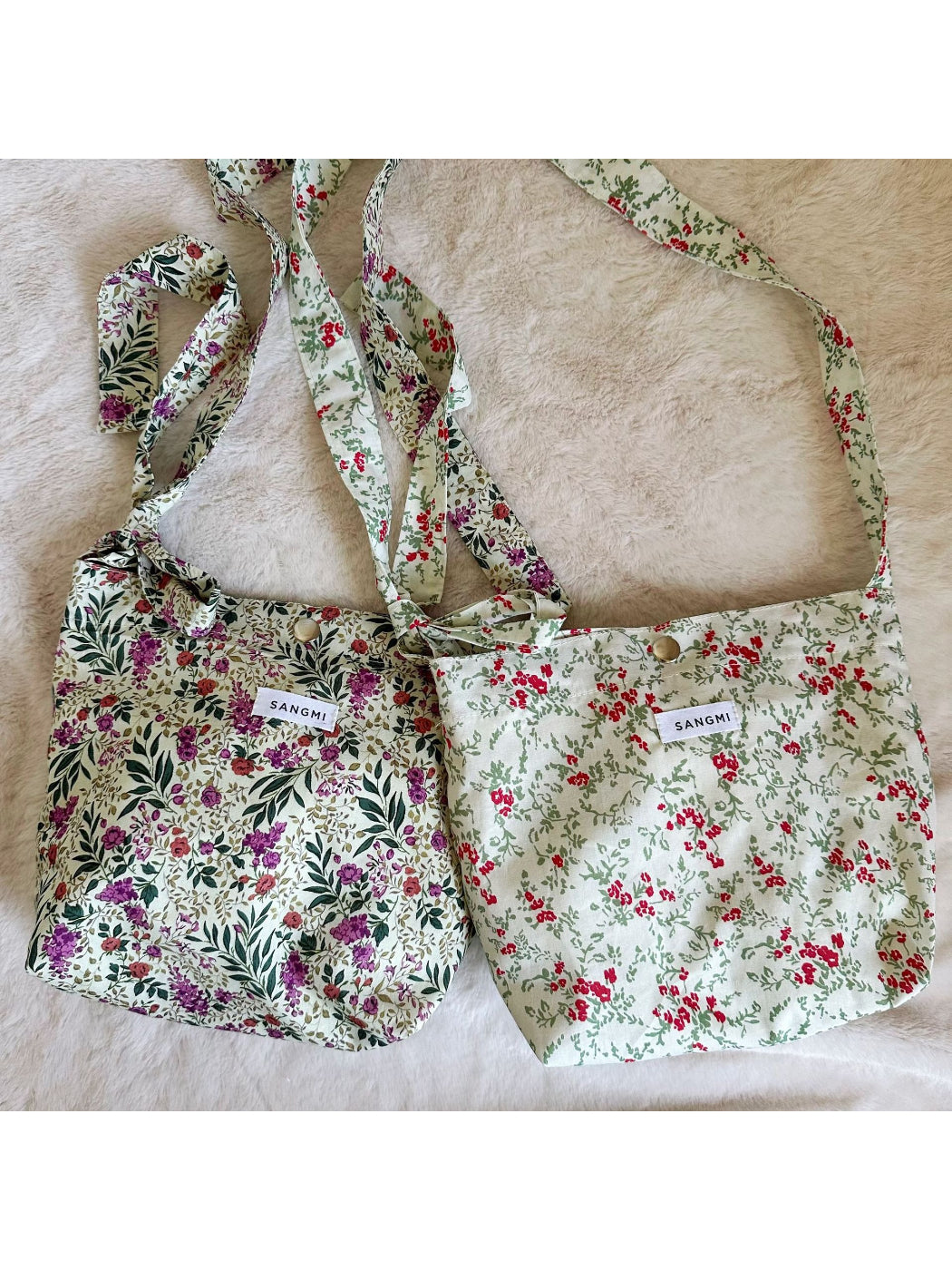 Cosbai - Vintage Garden Pattern Shoulder Bag