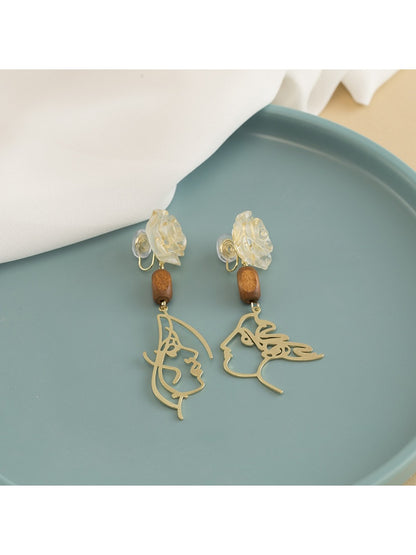 Earwish - French Vintage Rose Studs Earrings - Unique & Elegant