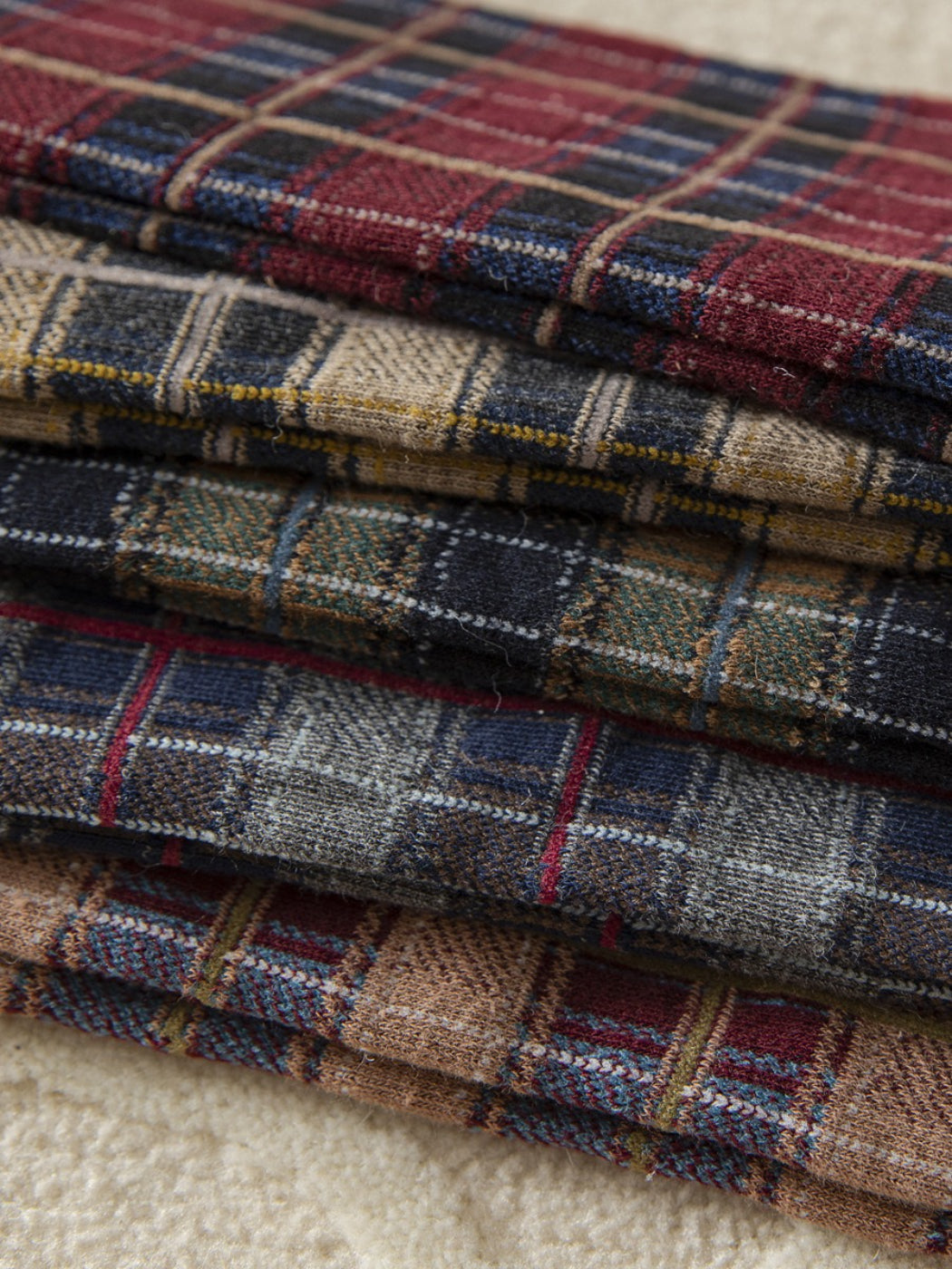 Rufia - Retro Plaid Knee High Socks