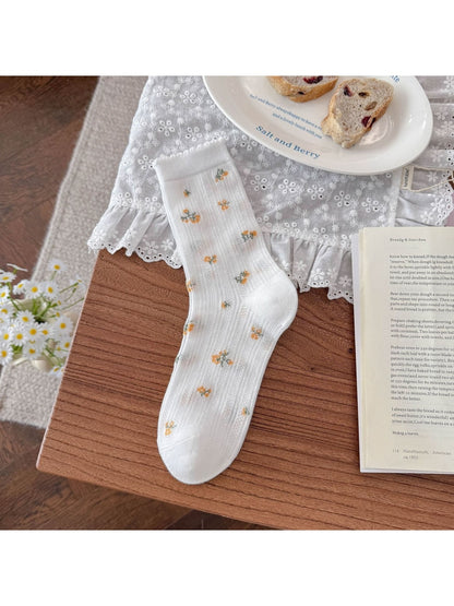 Rufia - Ditsy Floral Scalloped Trim Socks