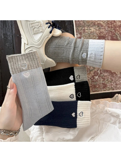 Rufia - Embroidery Crew Socks