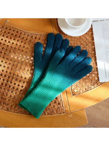 Gloving - Gradient Ribbed Knit Gloves