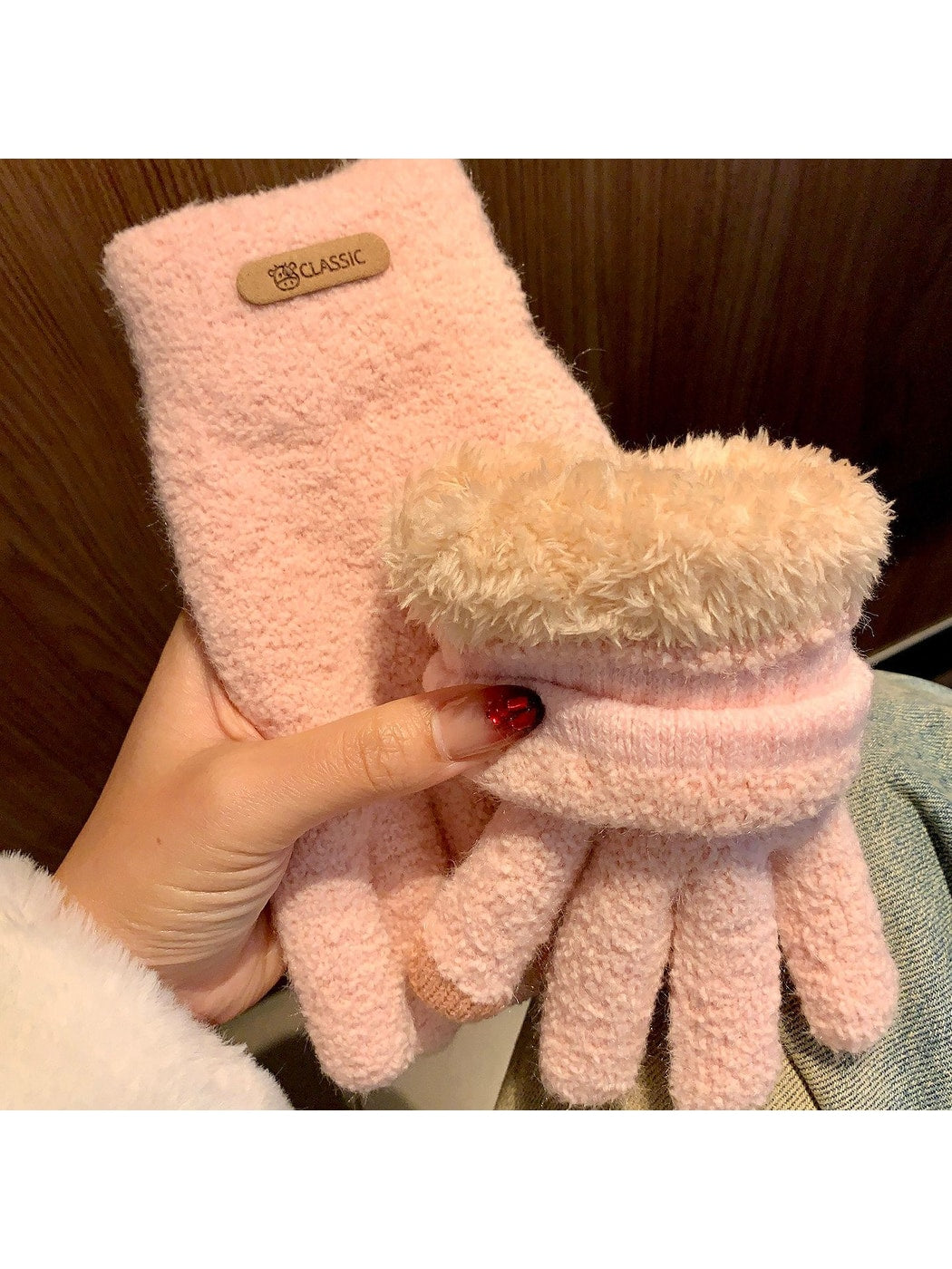 Gloving - Minimal Solid Color Winter Knit Gloves