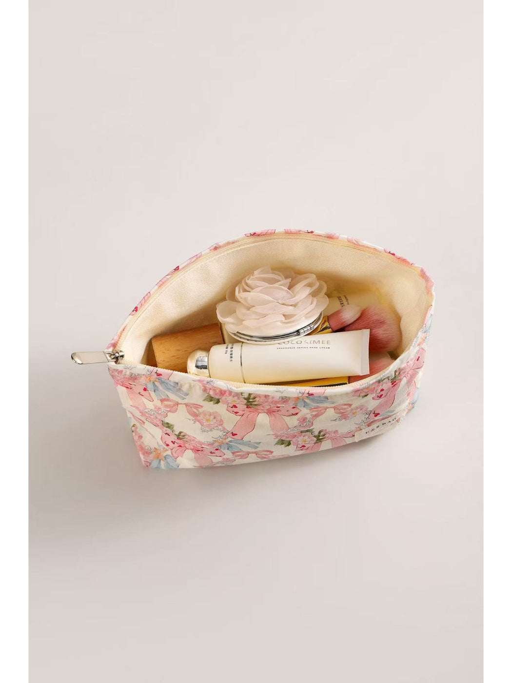 Cosbai - Bow Wreath Cosmetic Bag