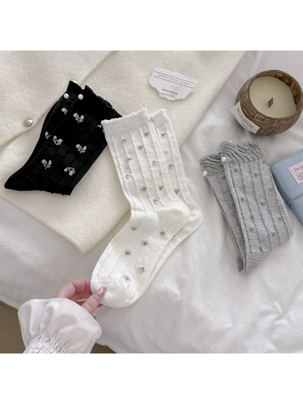Rufia - Floral Ruffle Trim Bead Decoration Crew Socks