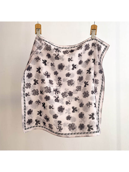 Scarvii - Ink Style Floral and Bow Pattern Square Scarf