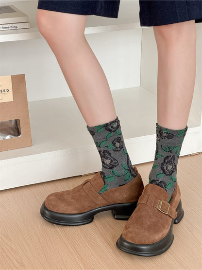 Rufia - Classic Rose Embroidery Crew Socks