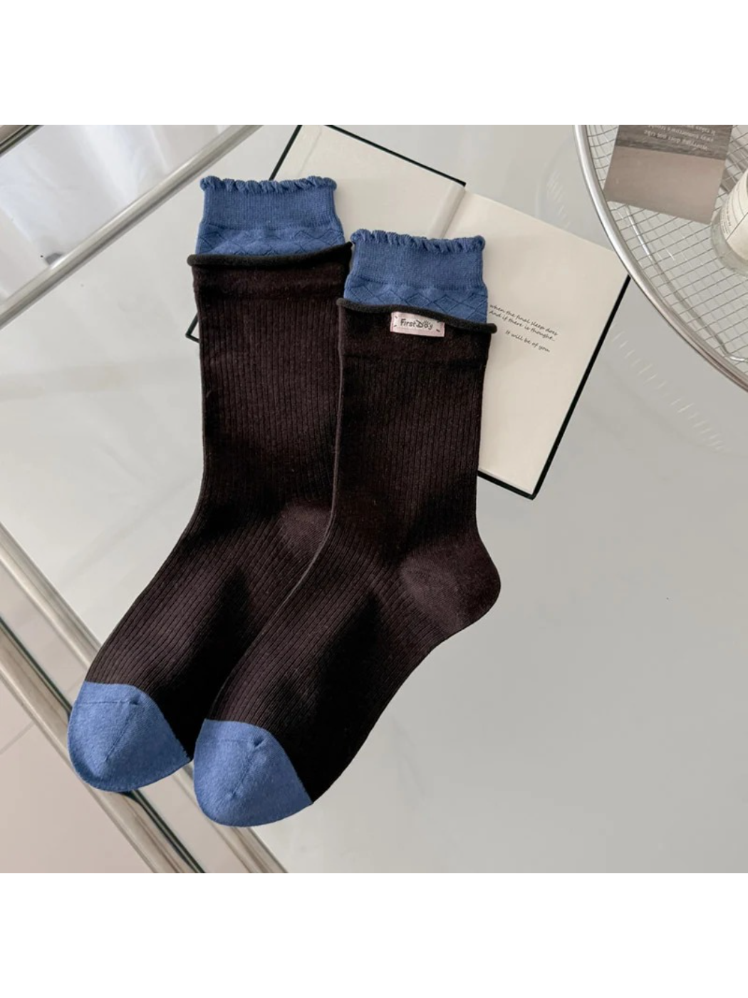 Rufia - Ribbed Ruffle Cuff Crew Socks