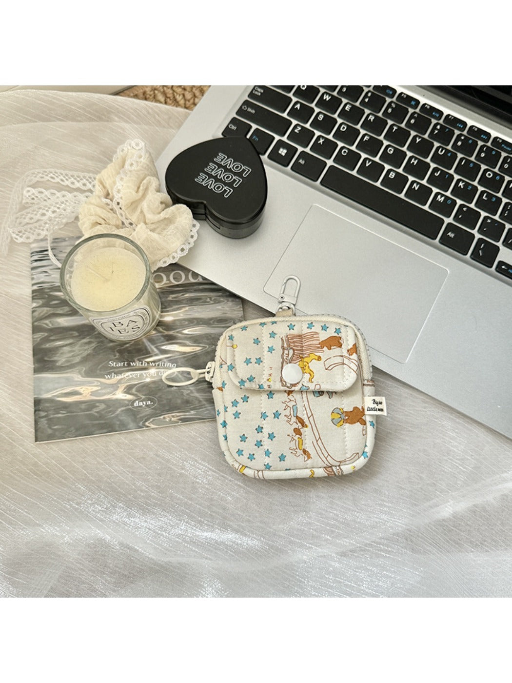 Cosbai Floral Print Mini Storage Pouch product photo 15