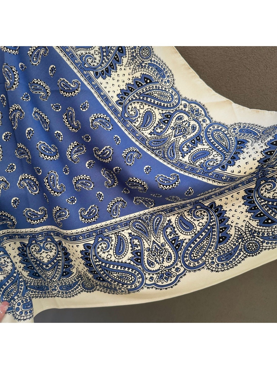 Scarvii - Vibrant Paisley Print Triangle Bandana