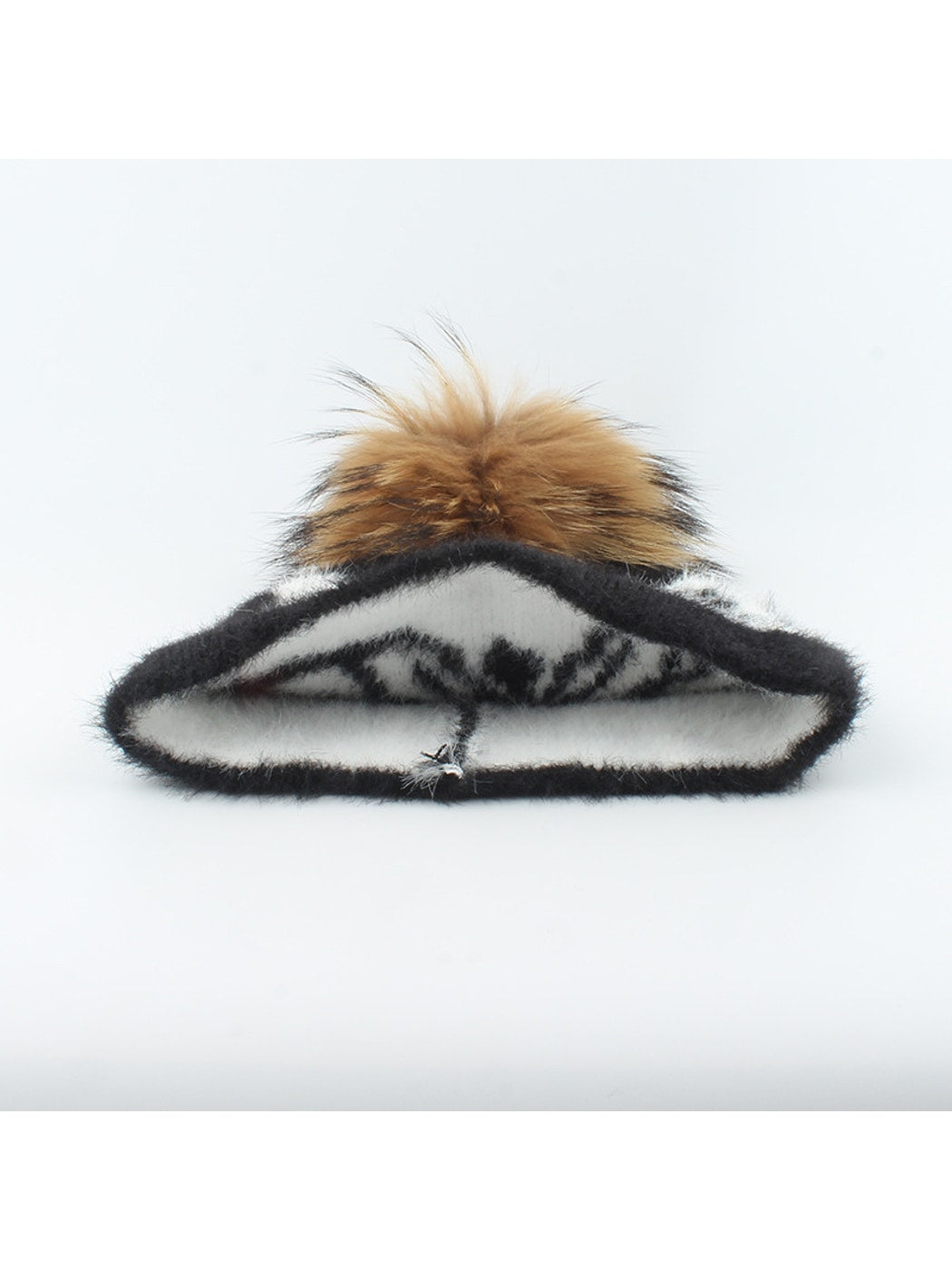 Haila - Winter Butterfly Pattern Beanie