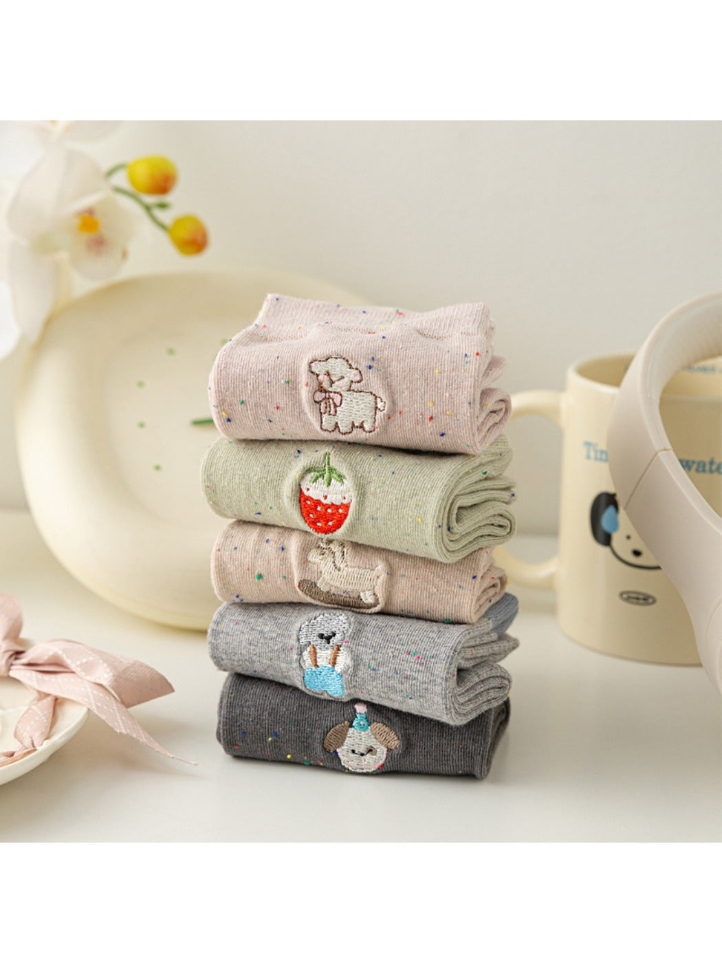 Rufia - Cute Cartoon Embroidered Mid-Calf Socks