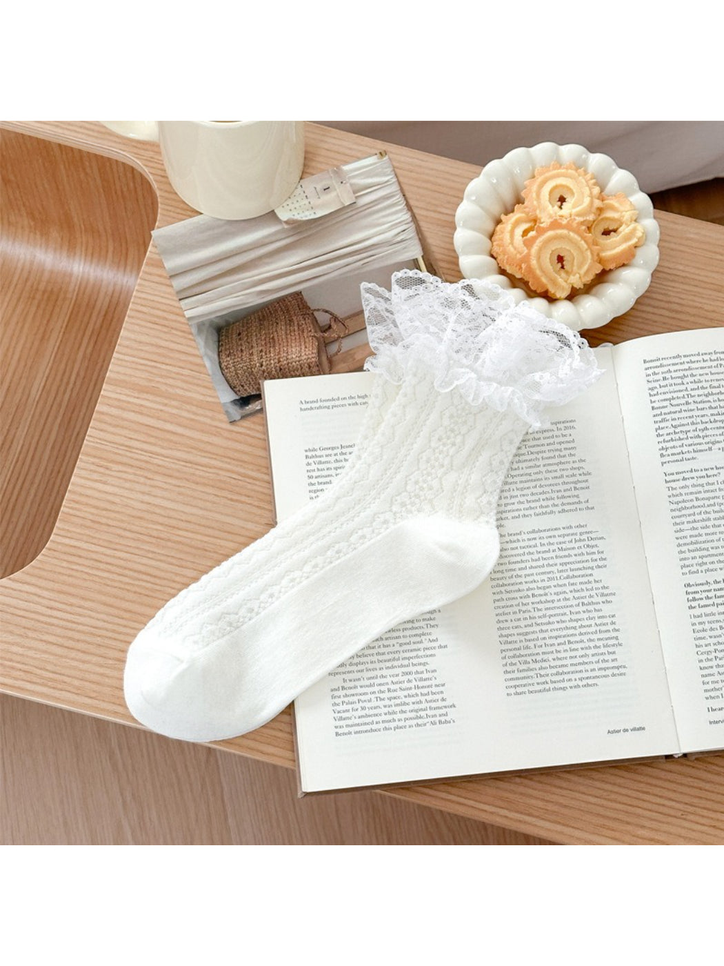 Rufia - Lace Ruffle Mesh Ankle Socks product image 3