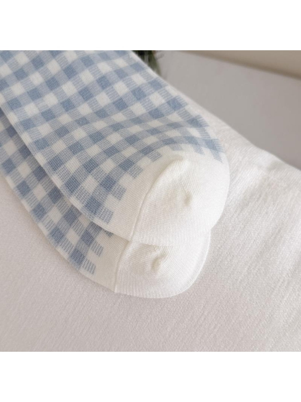 Rufia - Classic Bow and Plaid Pattern Crew Socks