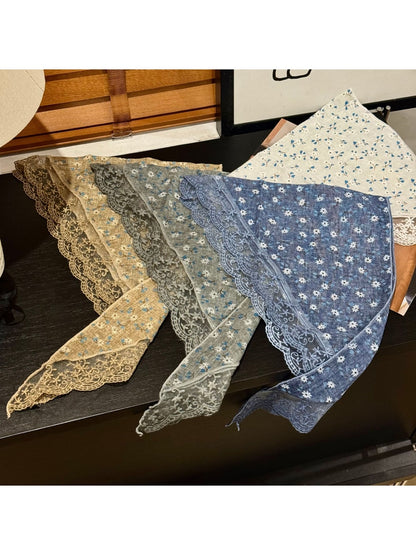Scarvii - Pastoral Floral Print Triangle Bandana