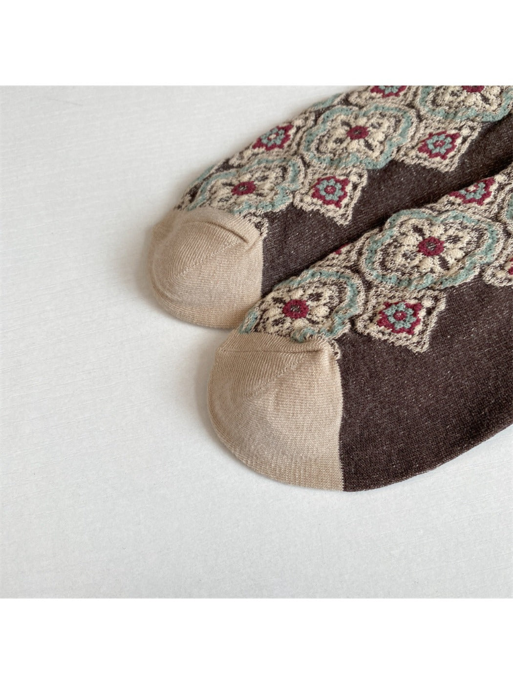 Rufia - Vintage Ankle Socks – Elegant & Breathable