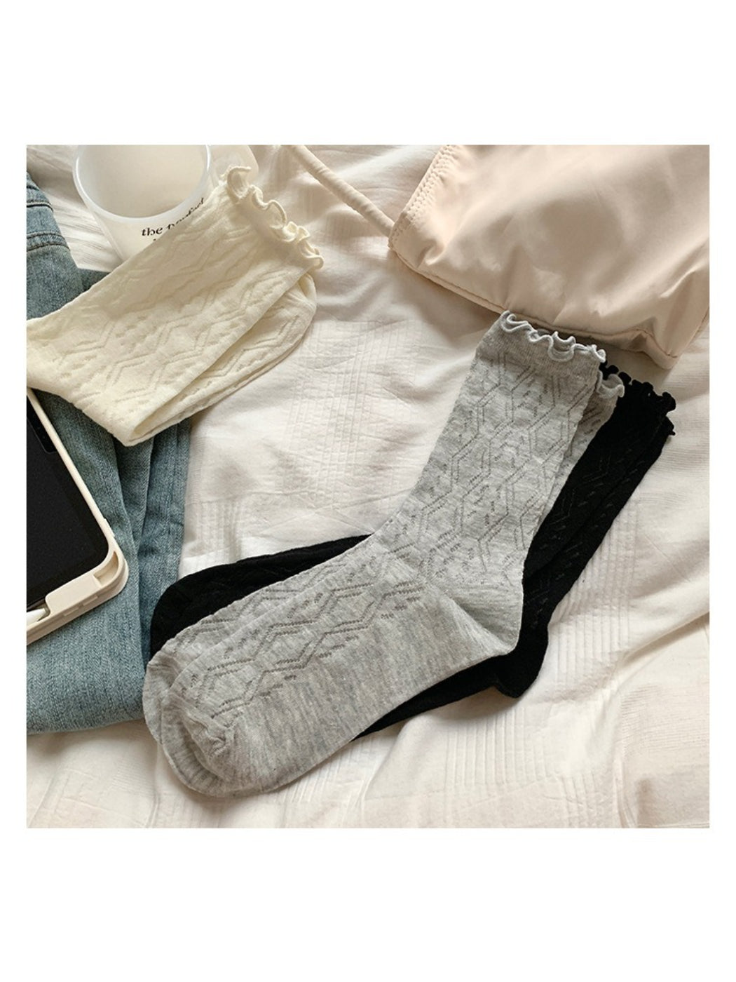 Rufia - Mesh Lace Ruffle Cuff Crew Socks
