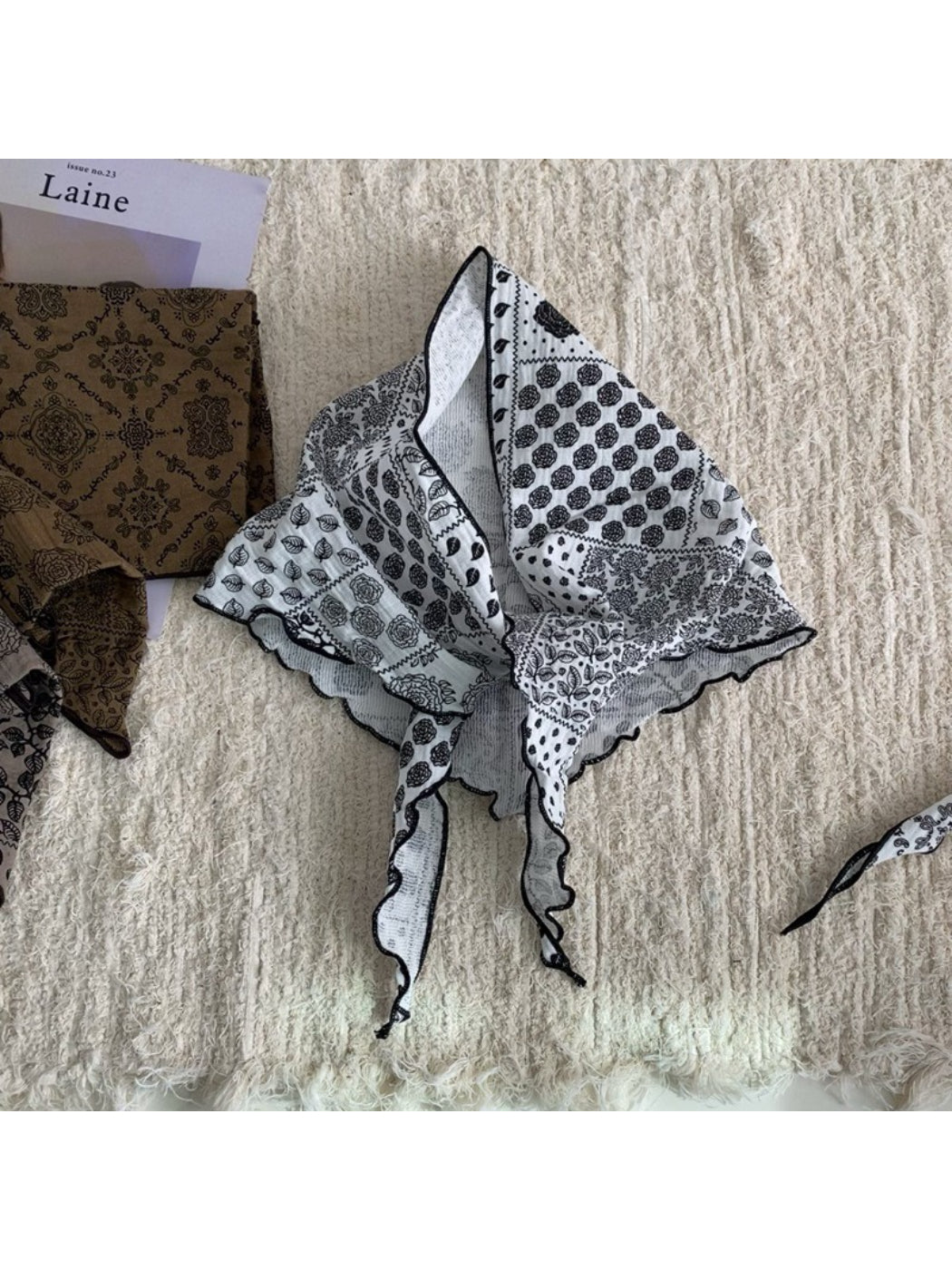 Scarvii Paisley Print Triangle Scarf