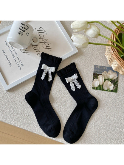 Rufia Sweet Ribbon Trim Crew Socks styled with denim shorts