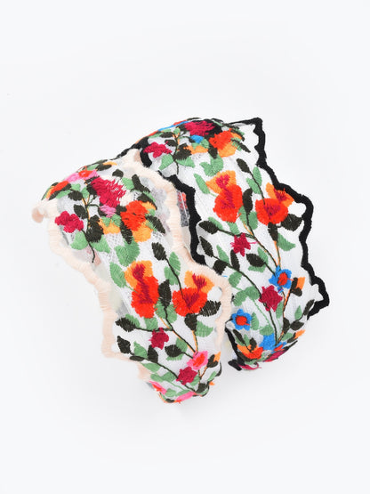 Haila - Classic Vintage Floral Headband – Black & Beige