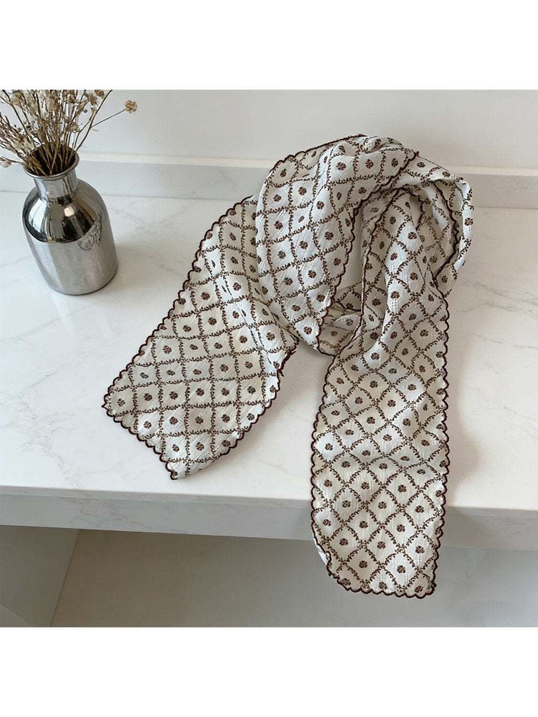 Scarvii - Floral Print Slim Neck Scarf