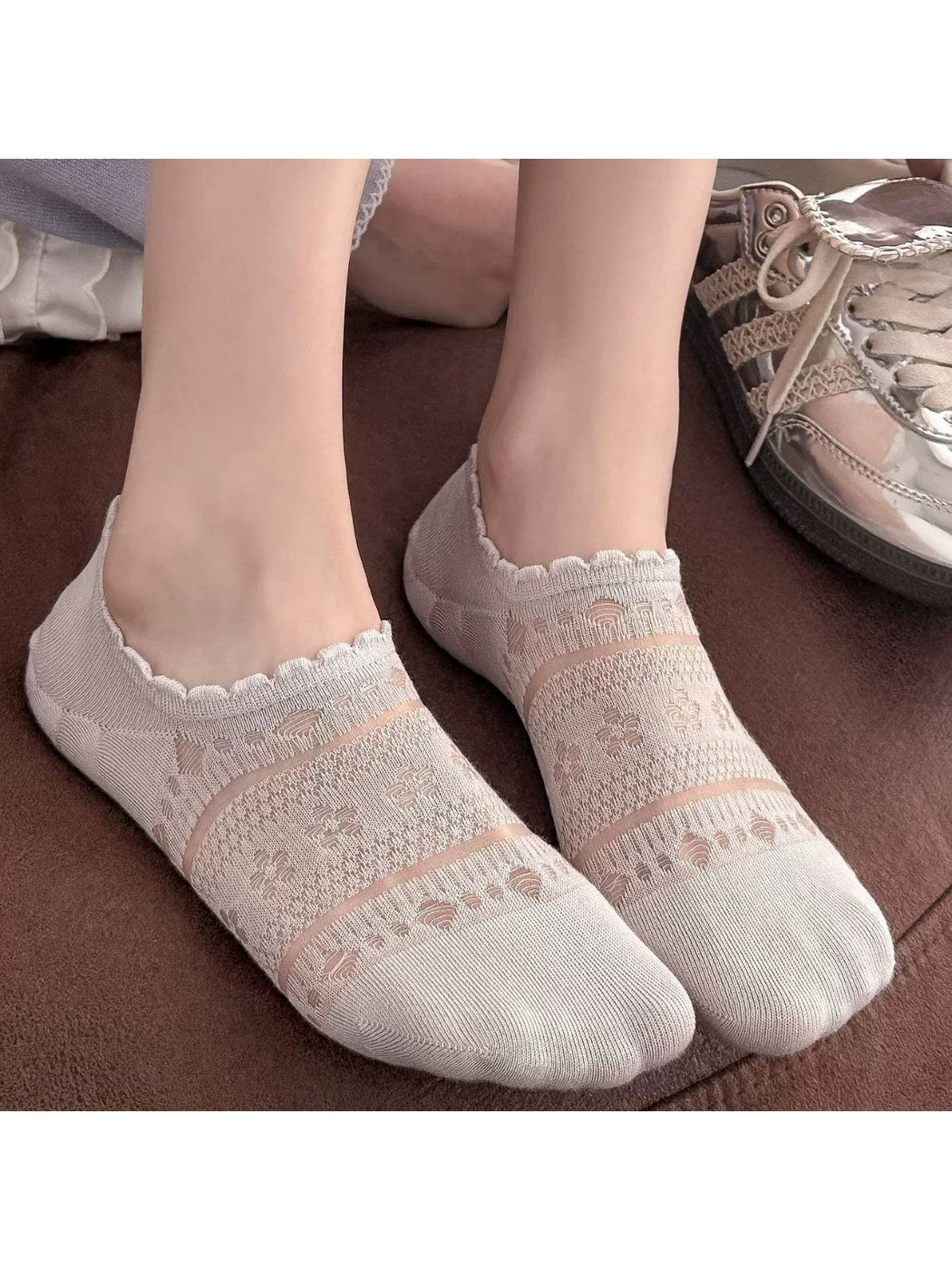 Rufia - Scalloped Cuff Casual Low Ankle Socks