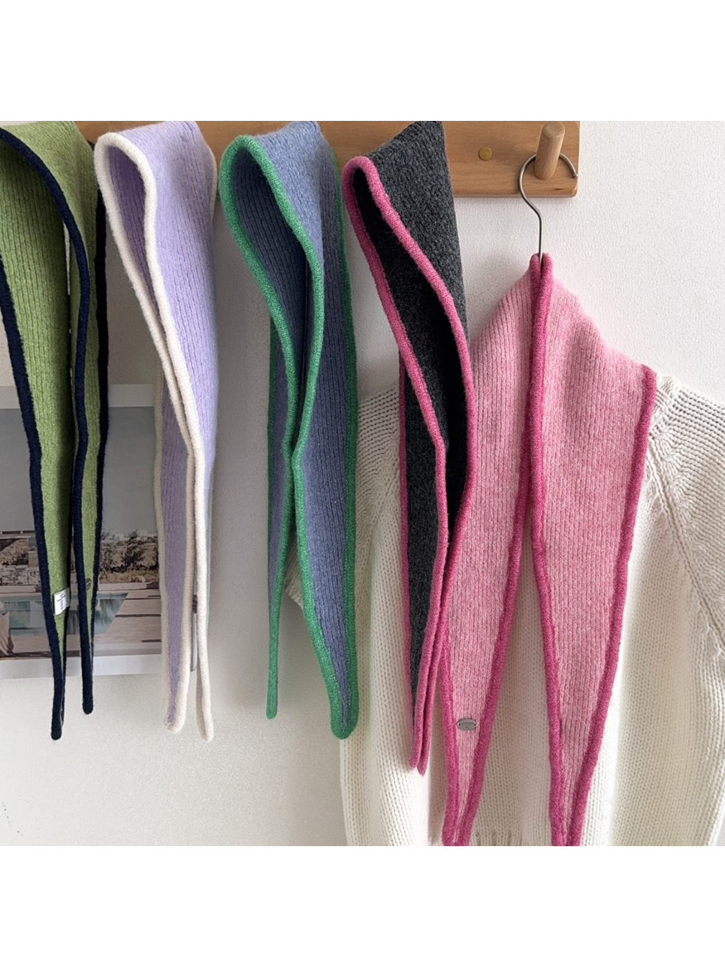 Scarvii - Contrast Trim Narrow Scarf