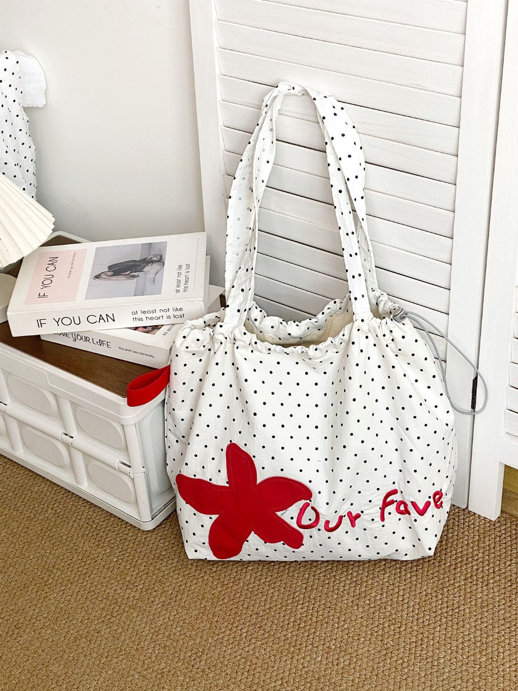 Top view of Cosbai floral patch slouchy shoulder bag showing