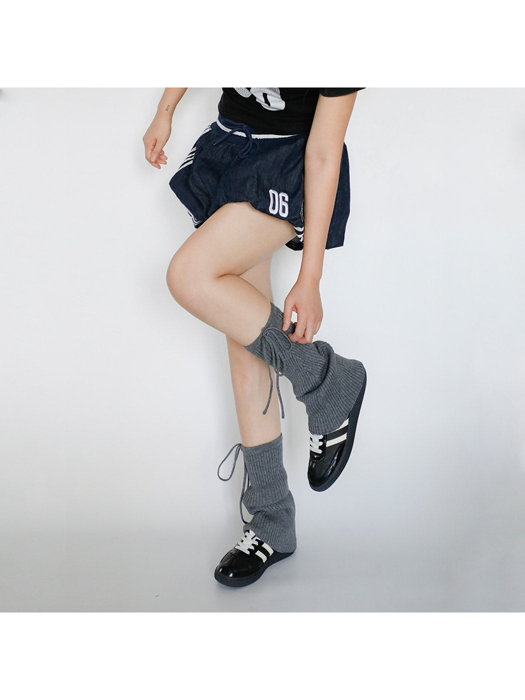 Cozyra - Bow-Tie Ribbed Flared Leg Warmers