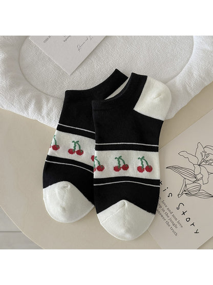 Rufia - Cherry and Heart Pattern Low Ankle Socks