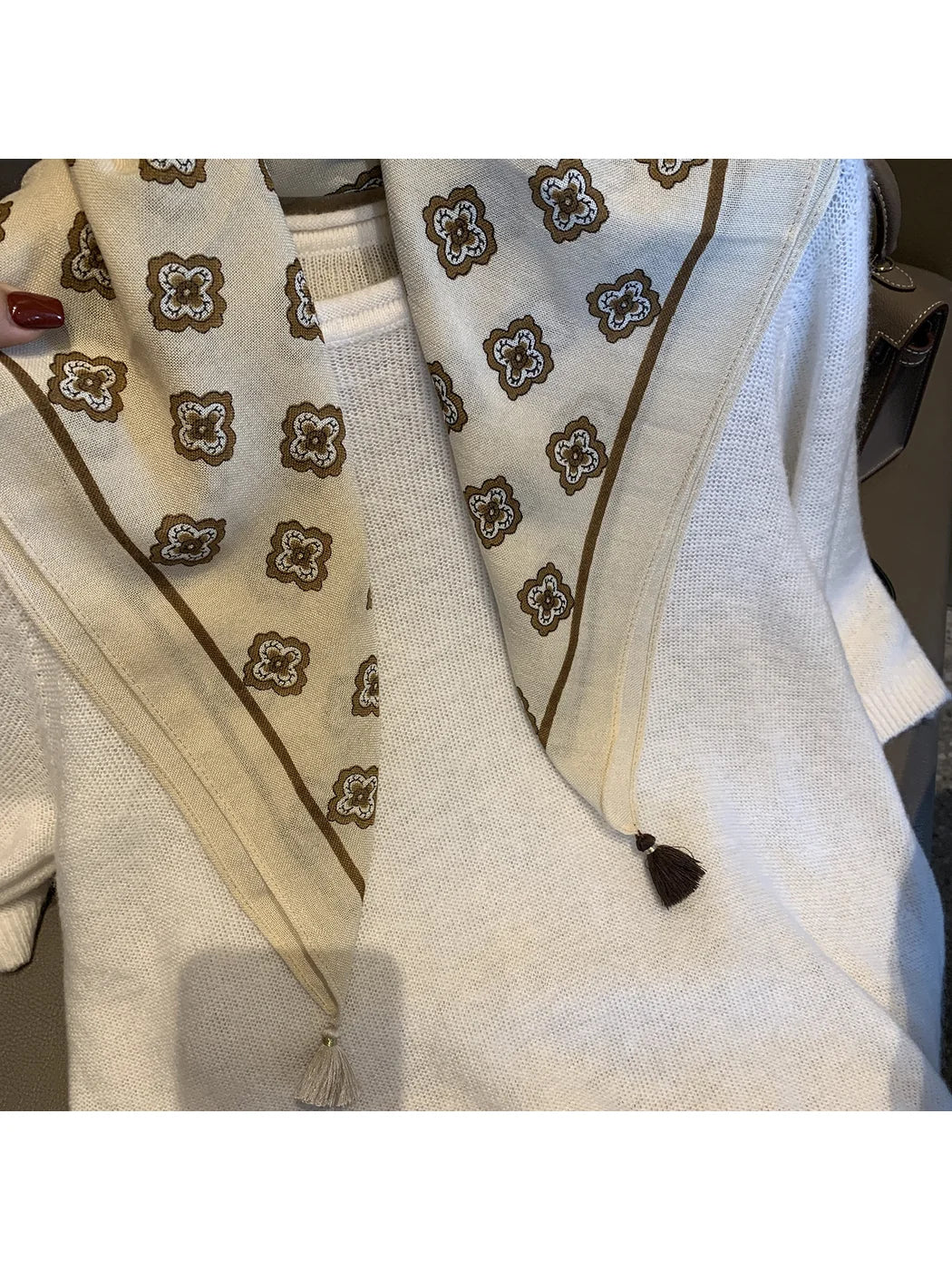 Scarvii - Floral Medallion Pattern Scarf