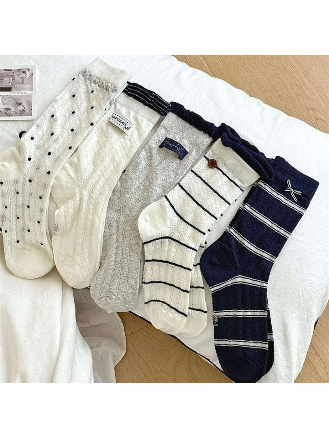 Rufia - Classic Patterns Minimalist Style Crew Socks