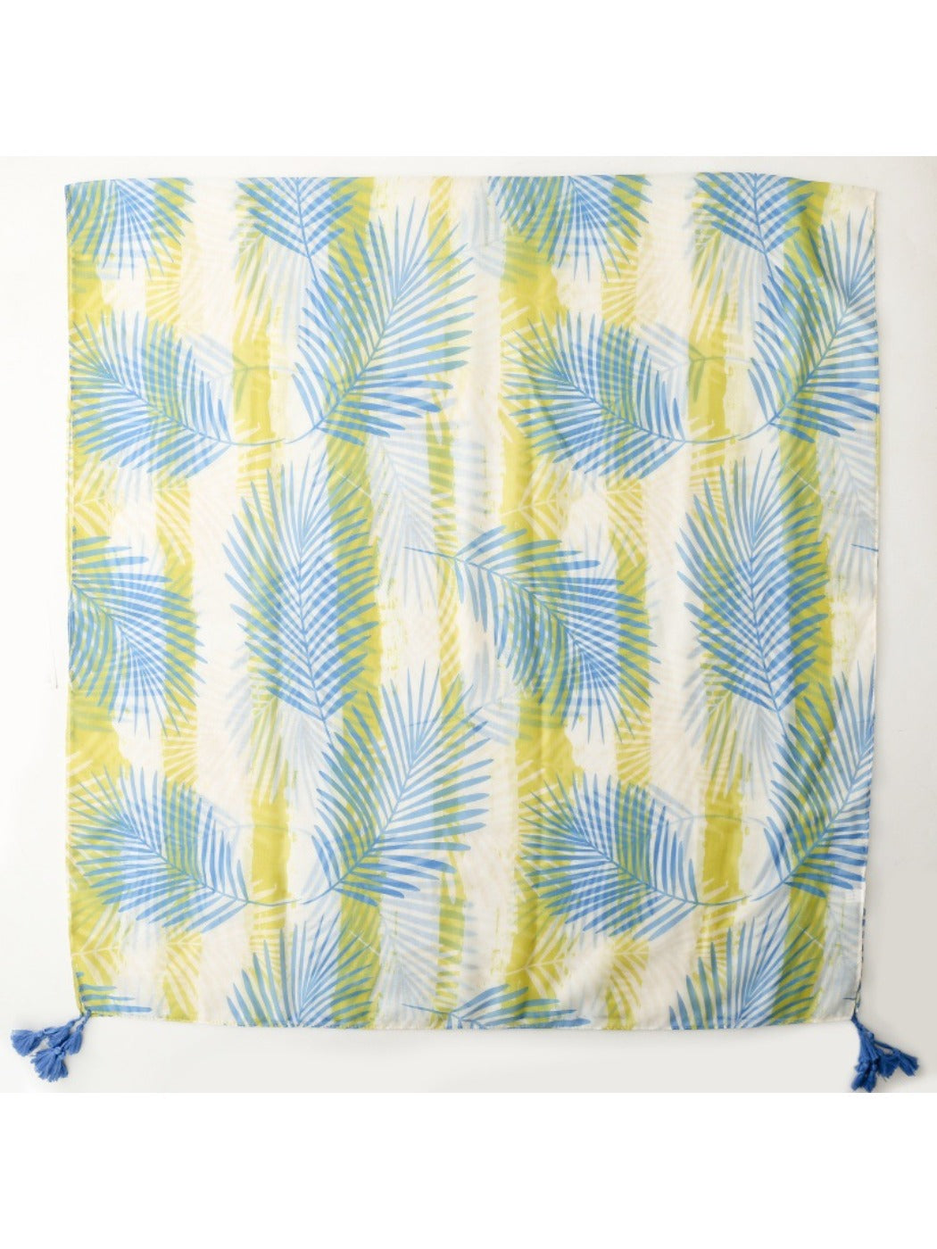 Scarvii - Travel Scarf with Plant Leaf Print