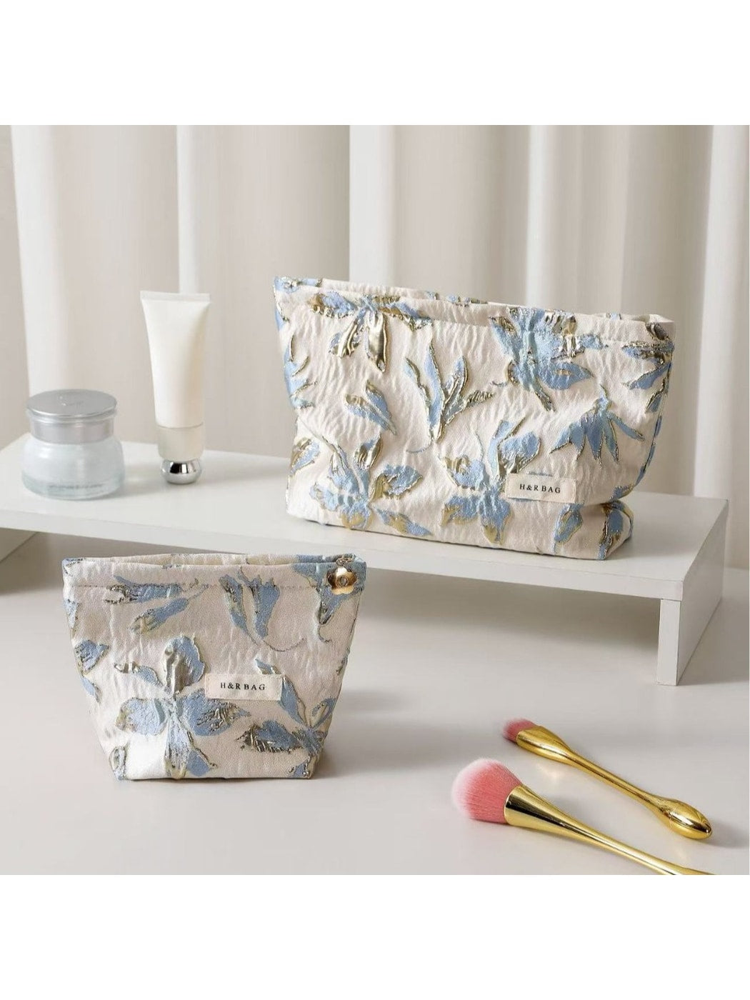 Cosbai - Floral Zipper Makeup Storage Women's Bag