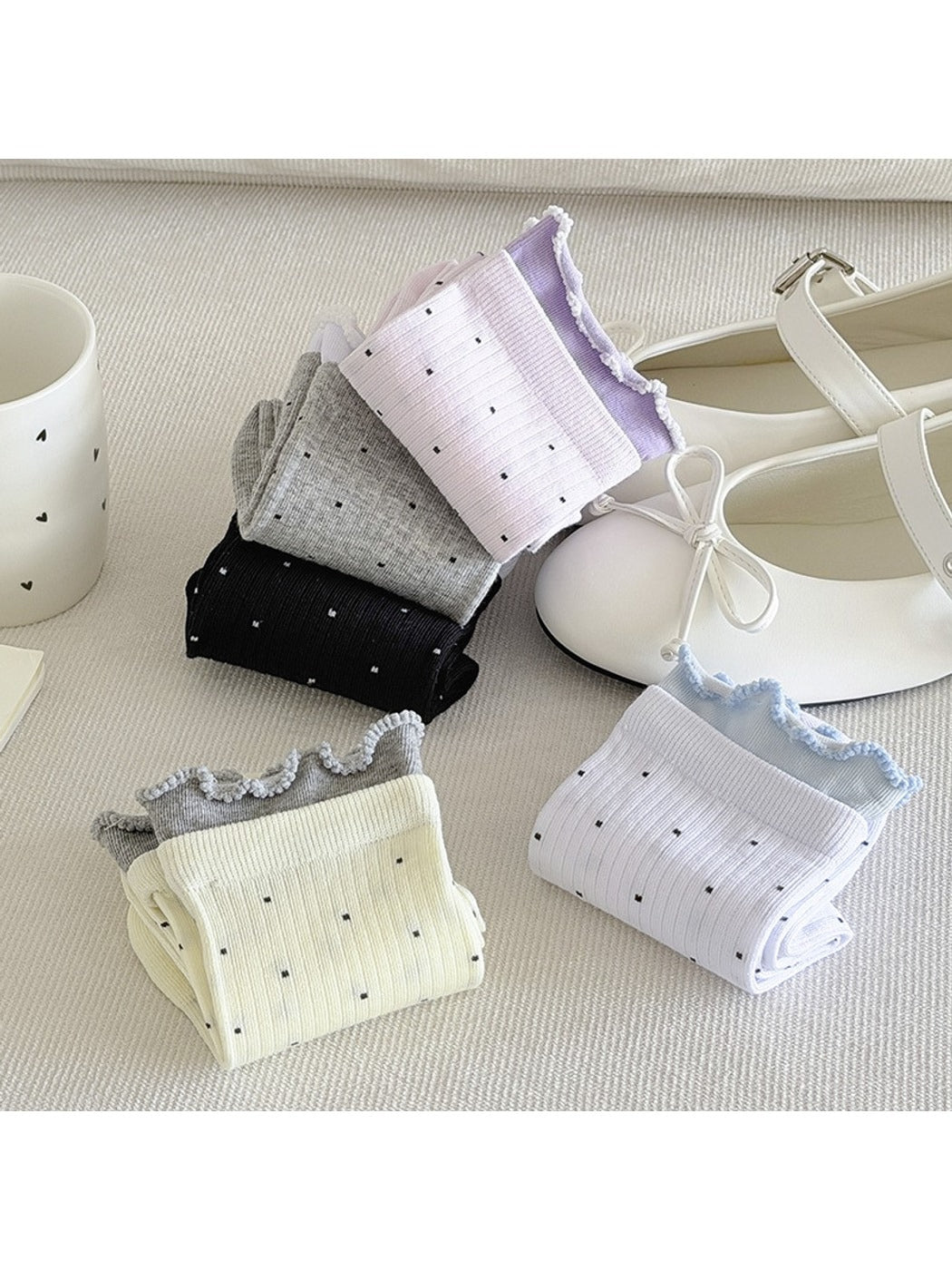 Rufia - Polka Dot Contrast Cuff Casual Crew Socks