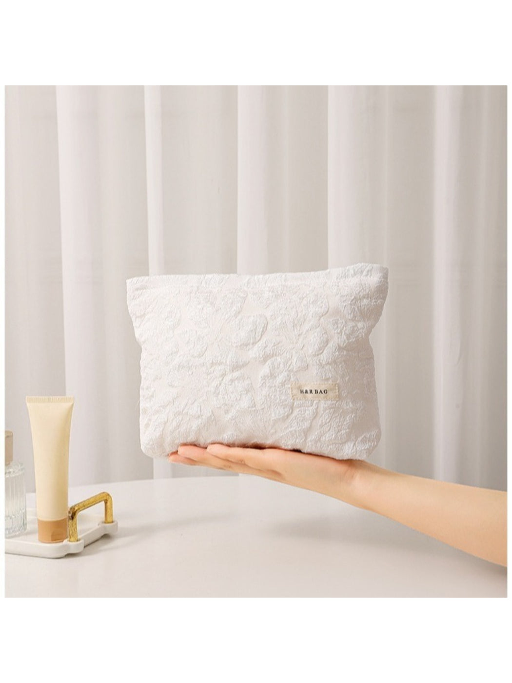 Cosbai - Elegant Floral Cosmetic Bag