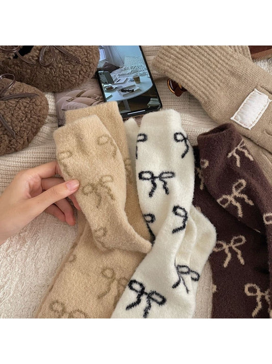 Rufia - Thick Everyday Bow Motif Crew Socks