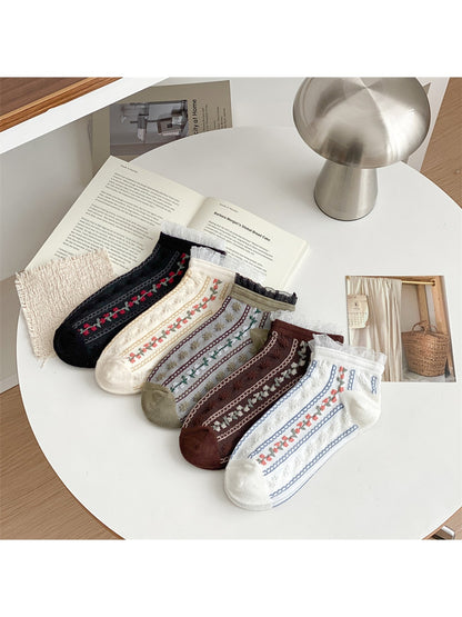 Rufia - Cute Floral Lace Trim Ankle Socks