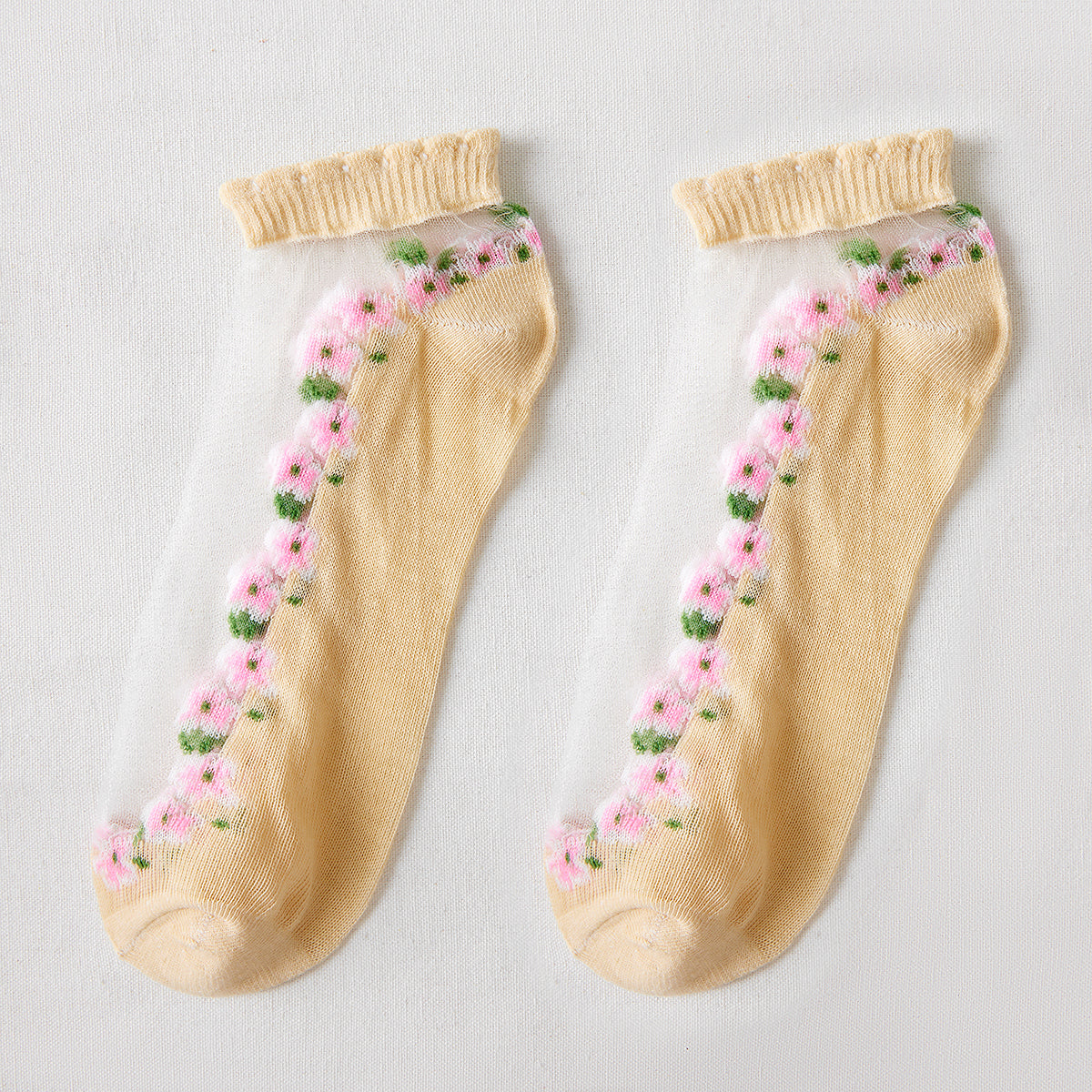 Rufia Floral Short Ankle Sheer Socks with floral motif