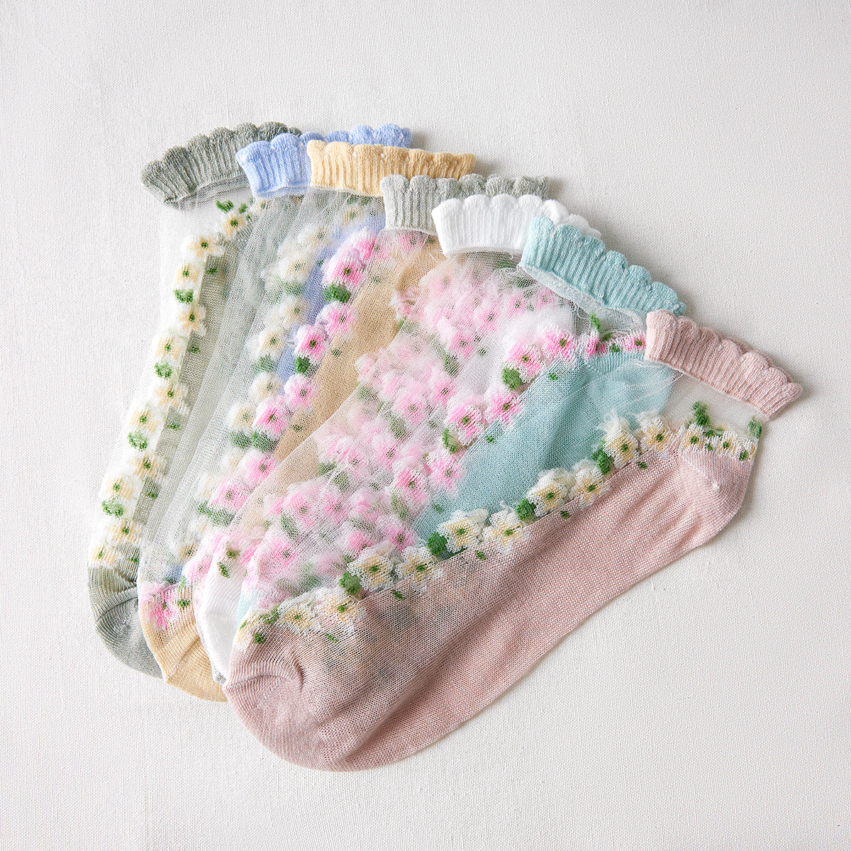 Rufia Floral Short Ankle Sheer Socks with floral motif