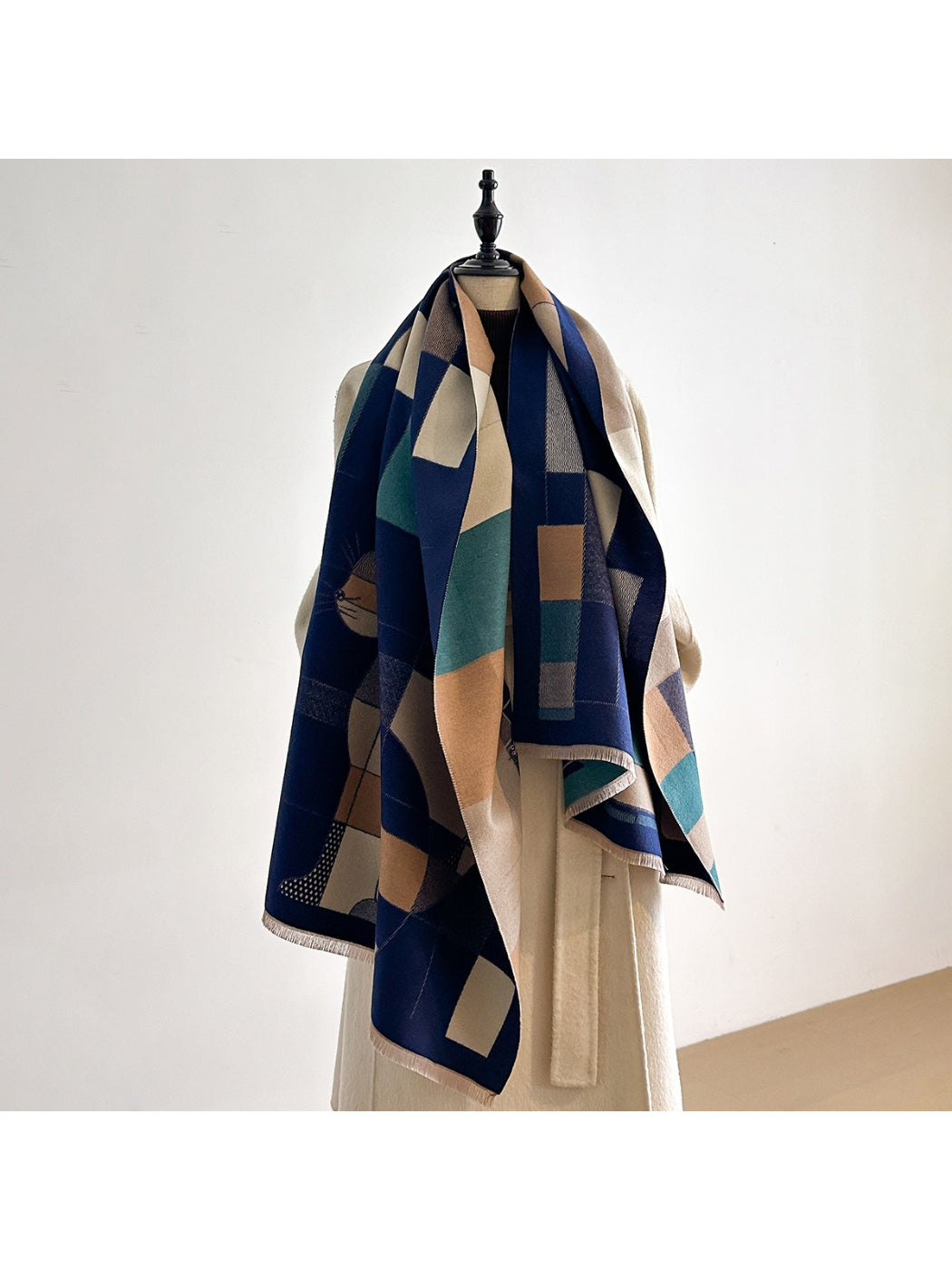 Scarvii – Geometric Print Fringe Scarf & Wrap